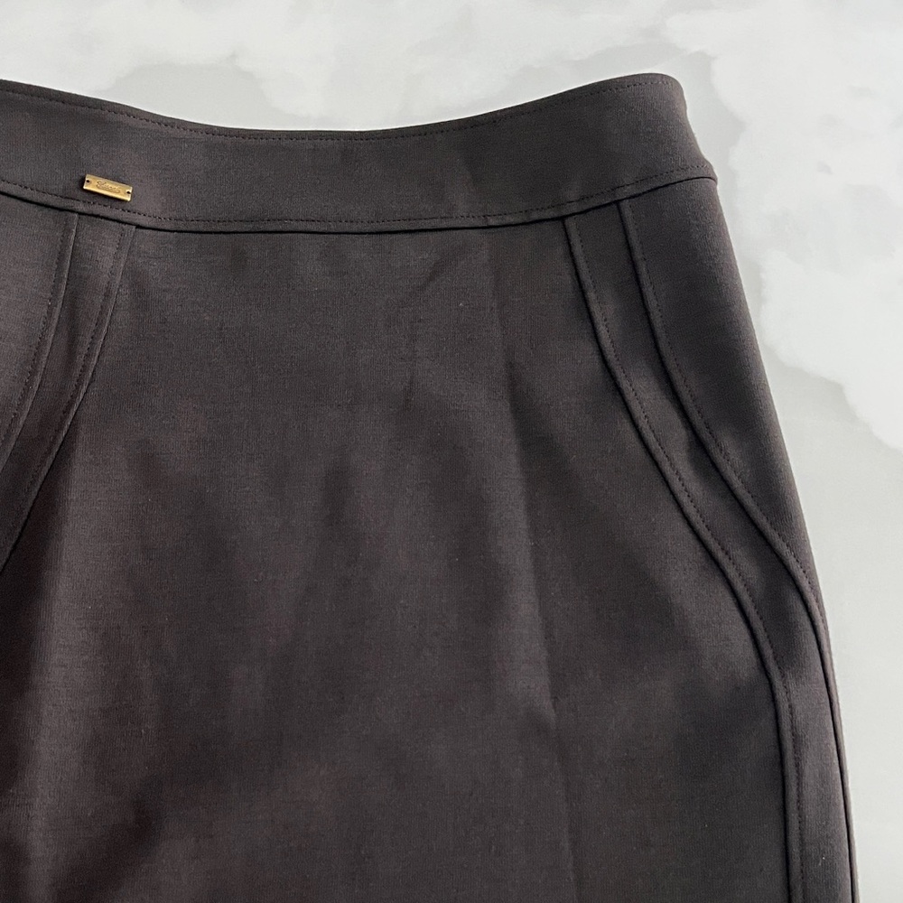 GUCCI Skirt. Gucci Pencil Skirt. Gucci Stretch Knit Side Zip. Wool. NWOT. - Picture 7 of 16